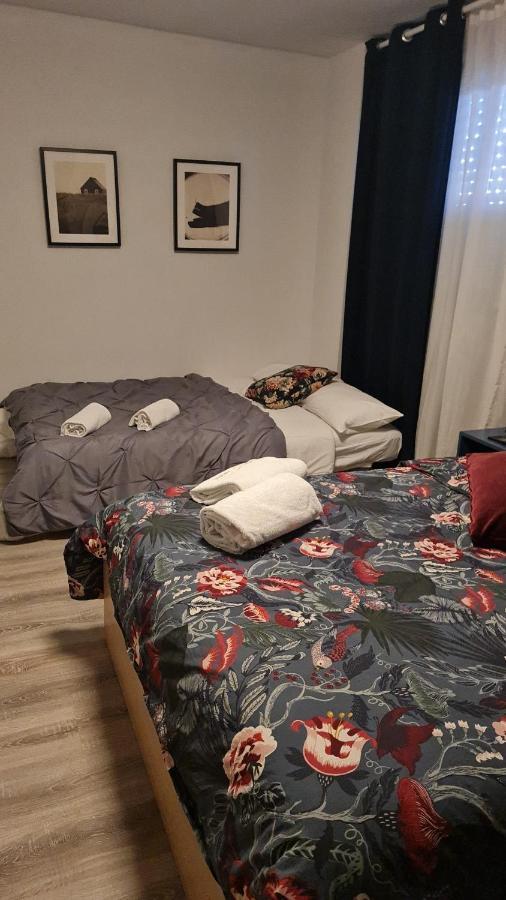 Alojamiento Weier La Cistérniga Exteriér fotografie